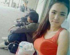 真人百家乐真想帮这些女士一把!